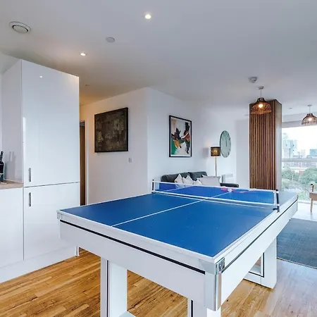Daire Manchester, Balcony, Old Trafford, Gym, Pool Table