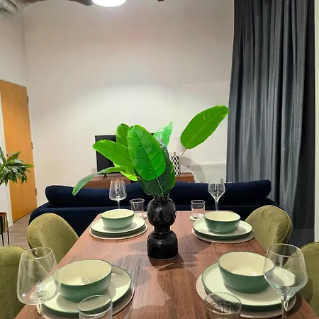 Lägenhet Casa De Mill 2 Bedroom In Near Coop Arena And Etihad Stadium Manchester