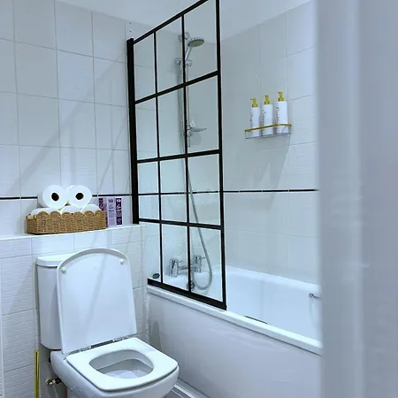 Elite Serviced 2br Balcony Centre 맨체스터