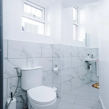 Entire Flat - Sleeps 3-central Daire