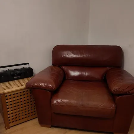 Διαμέρισμα Modern Cozy With Free Parking Near Centre *