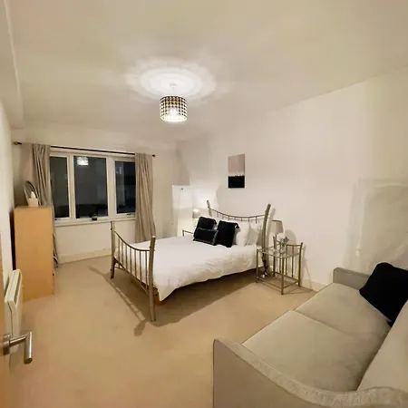 Bright Cozy Walk To Deansgate By Cozystays Daire *