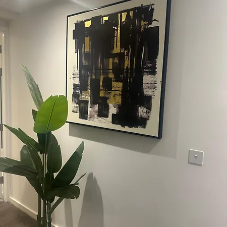 Luxury 2 Bedroom In Mcr- En-suite- Parking- Terrace- Gym Apartment Manchester