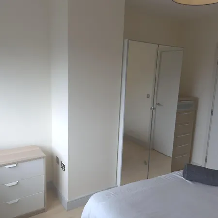 Апартаменты Premium 2 Bed In The Heart Of Center Манчестер