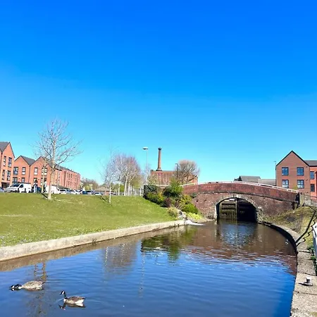 Casa De Mill 2 Bedroom In Near Coop Arena And Etihad Stadium Manchester