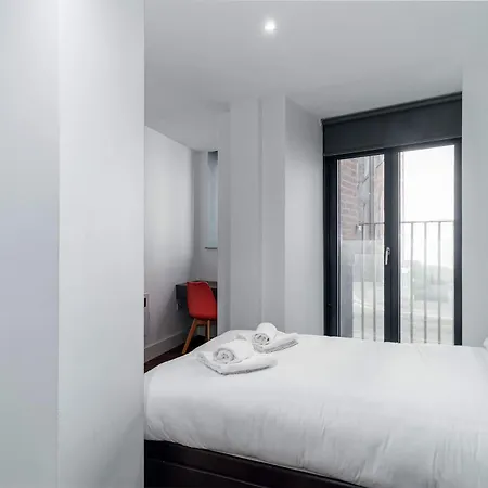 Convenient 3bed Flat W Security Apartmán *