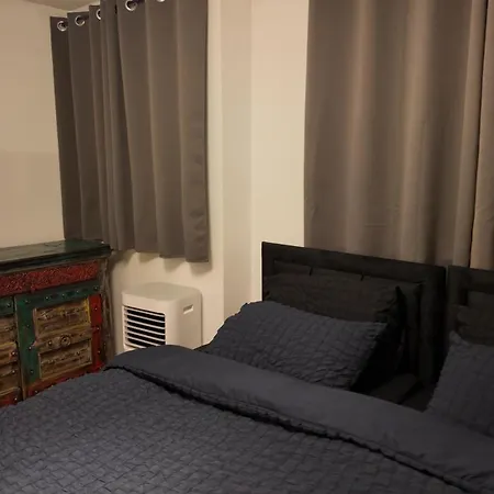 Modern Cozy With Free Parking Near Centre Διαμέρισμα *