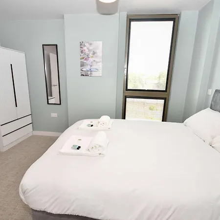 Daire Modern & Bright 2 Bed Nr Old Trafford Manchester