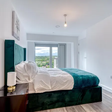 Apartmán Manchester, Eccles 2 Bedroom & 1 Bedroom Apartments, Close To Old Trafford, Salford, Manchester
