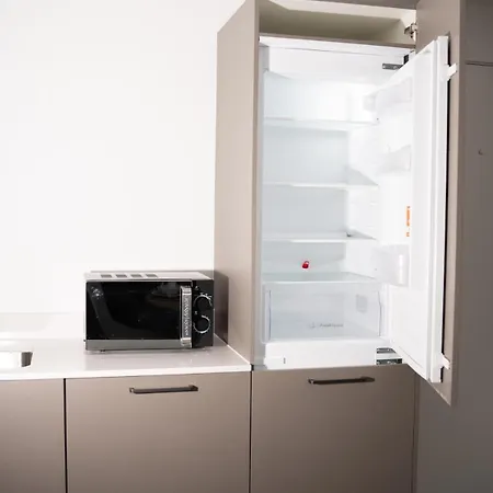 Modern 2br In
