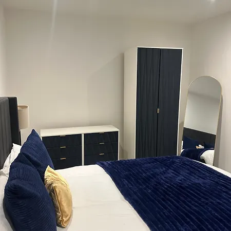 Διαμέρισμα Luxury 2 Bedroom In Mcr- En-suite- Parking- Terrace- Gym
