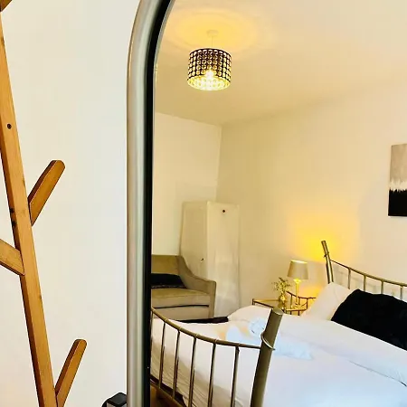 Daire Bright Cozy Walk To Deansgate By Cozystays *