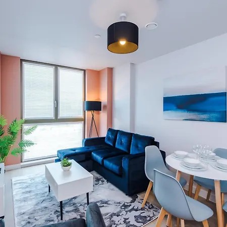 Appartement 1bdr Open Plan With Full Kitchen *