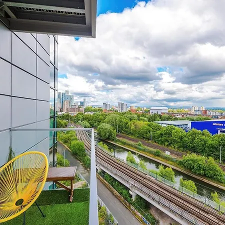 Manchester, Balcony, Old Trafford, Gym, Pool Table Manchester