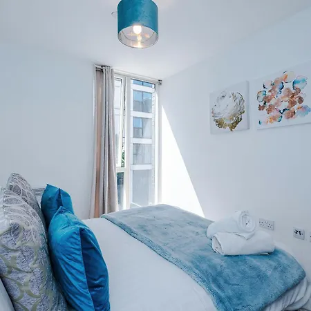 Appartement Stylish And Spacious 2bdr Flat *
