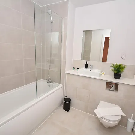 Daire Modern & Bright 2 Bed Nr Old Trafford