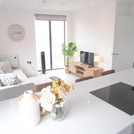 דירה Waterfront Luxury 2br Flat Salford מנצ'סטר