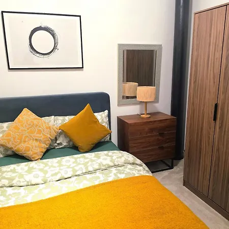 Casa De Mill 2 Bedroom In Near Coop Arena And Etihad Stadium *