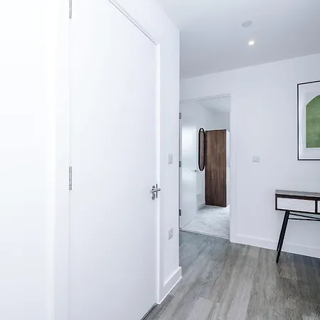 Stylish 2br In Centre Daire Manchester
