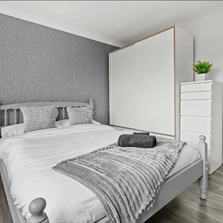 2br Long Perks Free Parking Prime Spot Апартаменты