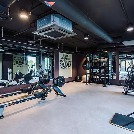Spacious 3br - Gym & Study Lounge - Centre Daire
