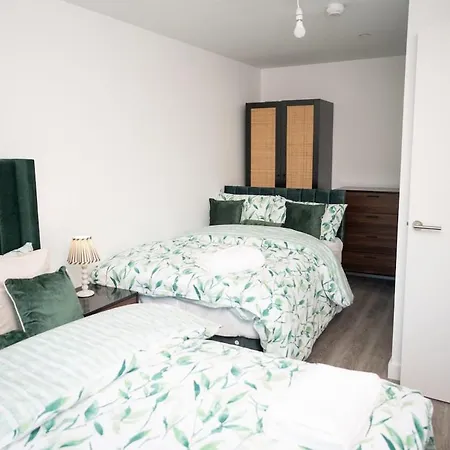 Modern 2br In *