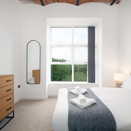 Contemporary 2 Bedroom In