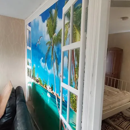 Entire First Floor Flat With Free Parking In Hyde Road Opposite Gorton Tesco Extra Μάντσεστερ