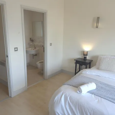 Premium 2 Bed In The Heart Of Center *