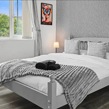 Апартаменты 2br Long Perks Free Parking Prime Spot