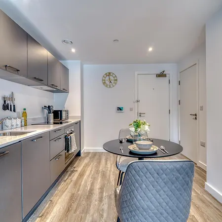 Apartmán Manchester, Eccles 2 Bedroom & 1 Bedroom Apartments, Close To Old Trafford, Salford, Manchester