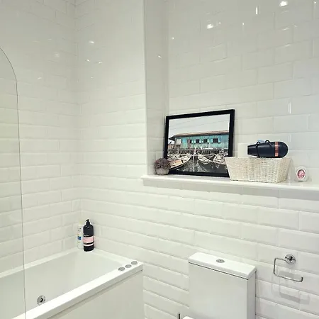 Casa De Mill 2 Bedroom In Near Coop Arena And Etihad Stadium Lägenhet
