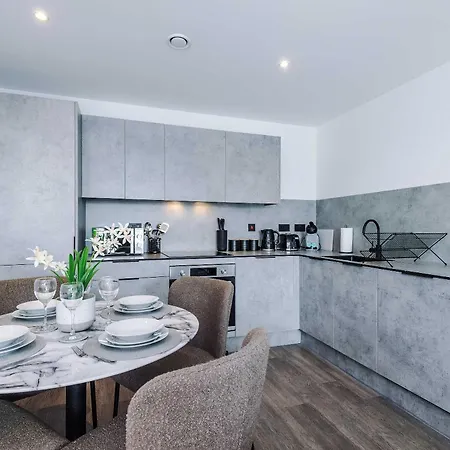 Daire Stylish 2br In Centre Manchester