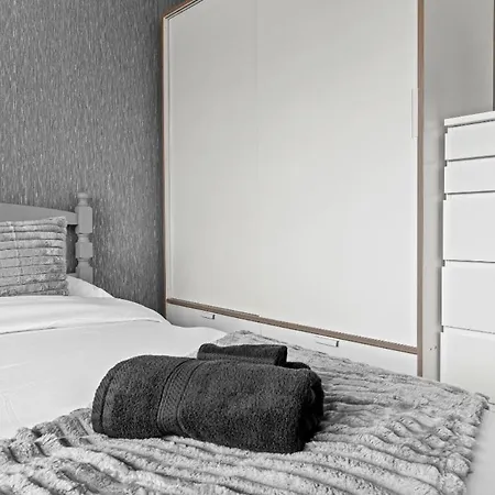 2br Long Perks Free Parking Prime Spot מנצ'סטר