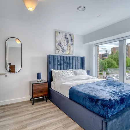 Manchester, Eccles 2 Bedroom & 1 Bedroom Apartments, Close To Old Trafford, Salford, * Manchester
