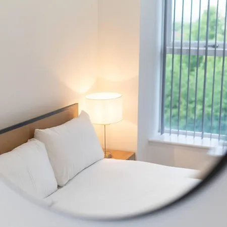 Contemporary 2 Bedroom In