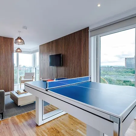 Manchester, Balcony, Old Trafford, Gym, Pool Table Daire *