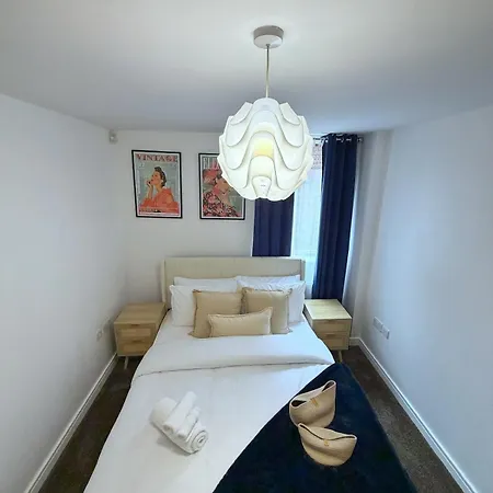 Daire Elite Serviced 2br Balcony Centre