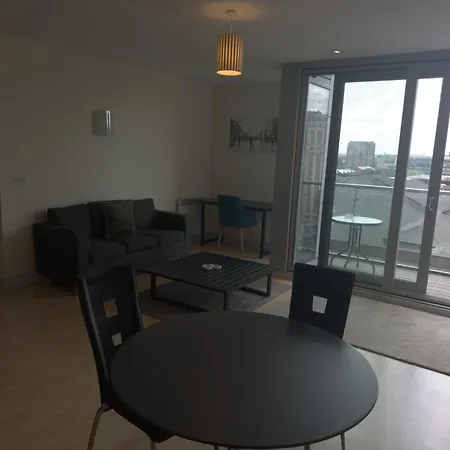 Premium 2 Bed In The Heart Of Center Manchester