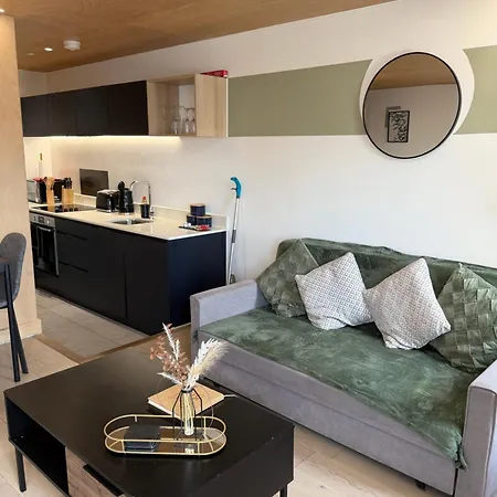 2 Bedroom 2 Bathrooms - Modern - Old Trafford - City Centre - Rooftop Access Manchester