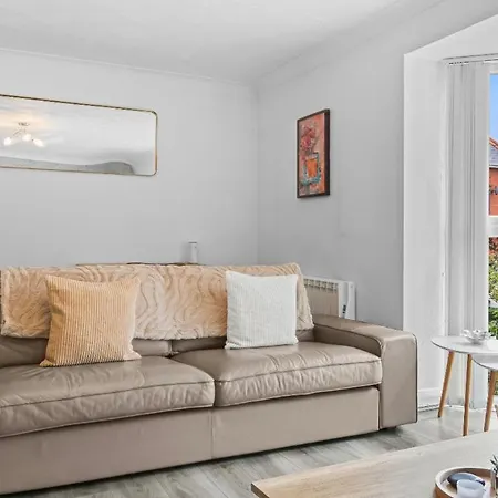 Prime Location Pad Free Parking Ps4 Wifi Tourists * Manchester