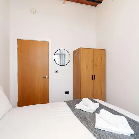 Contemporary 2 Bedroom In Διαμέρισμα *