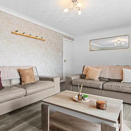 2br Long Perks Free Parking Prime Spot