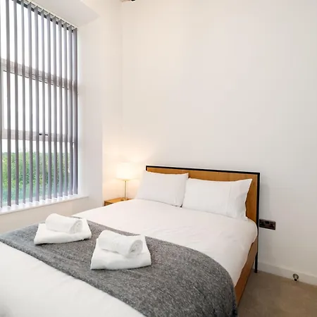 Contemporary 2 Bedroom In Μάντσεστερ