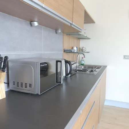 Premium 2 Bed In The Heart Of Center Манчестер