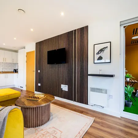 The Gateway Luxury Quayside Apartments *