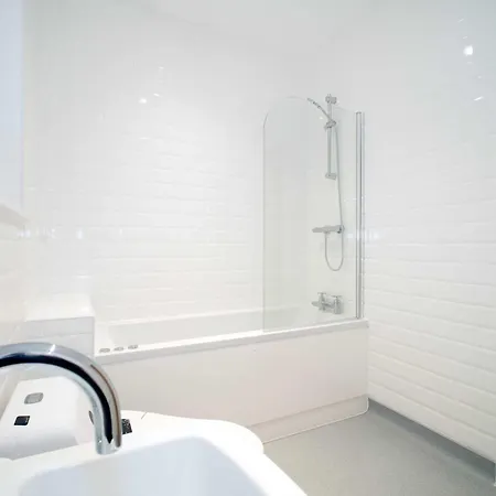 Contemporary 2 Bedroom In Διαμέρισμα Μάντσεστερ