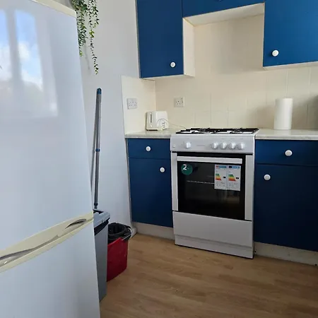 Comfortable 2 Bedroom House Tatil Evi