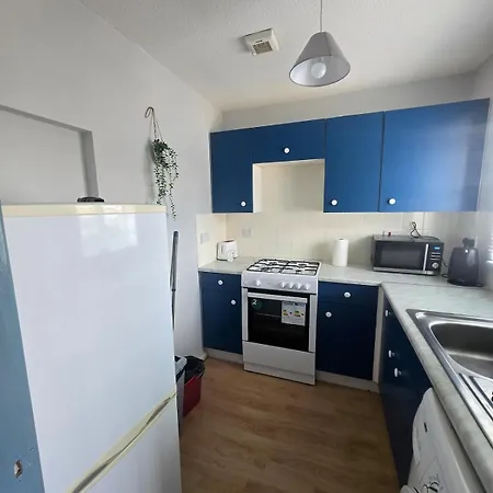 Comfortable 2 Bedroom House Tatil Evi