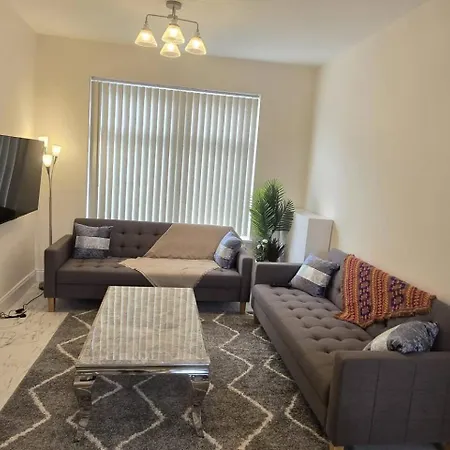 Big 4 Bedder - South * Manchester